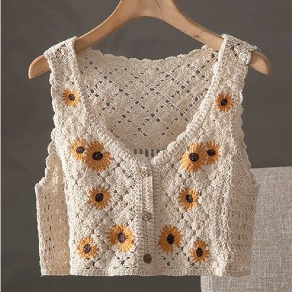 Sunflower Crochet Knit Vest Retro Boho Festival Crop Top Size Small - Picture 8 of 12